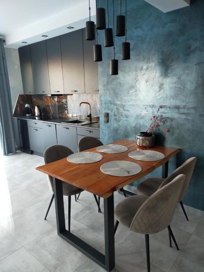Blue Sky Apartment